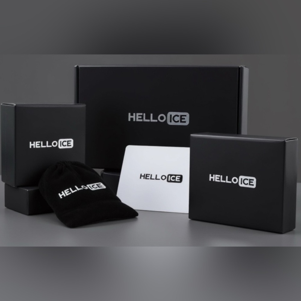 New Sold Out Rare Unisex Gold Plated 18K Virgin Mary Guadalupe With Chain . - Picture 6 of 17